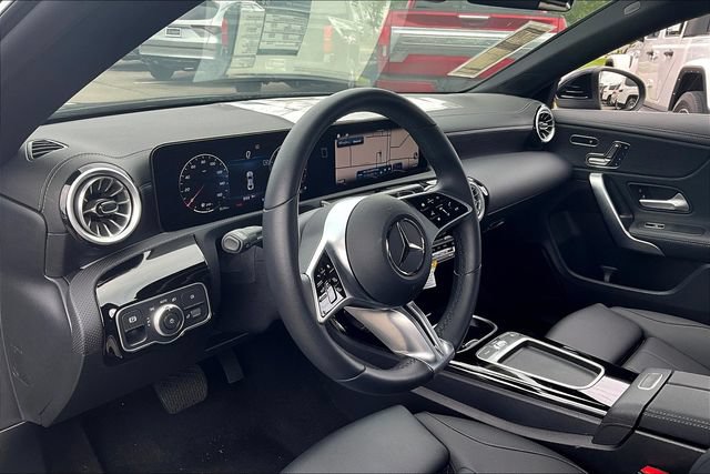 New 2025 Mercedes-Benz CLA 250 image 5