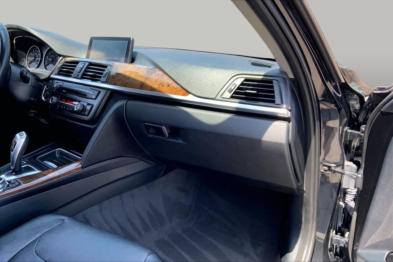 Used 2014 BMW 328i Sedan RWD image 19