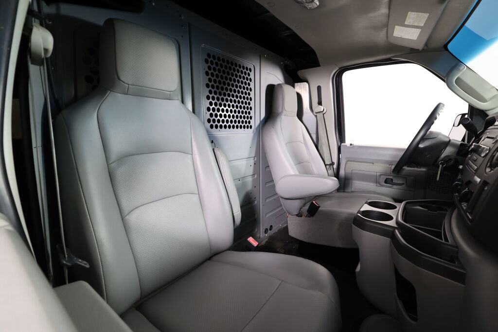 Used 2014 Ford E-150 and Econoline 150 w/ Power Group RWD image 18