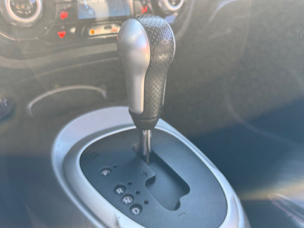 Used 2012 Nissan Juke SL FWD image 13