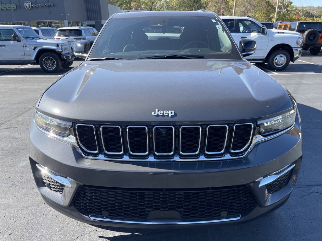Used 2025 Jeep Grand Cherokee Limited w/ Luxury Tech Group II image 5