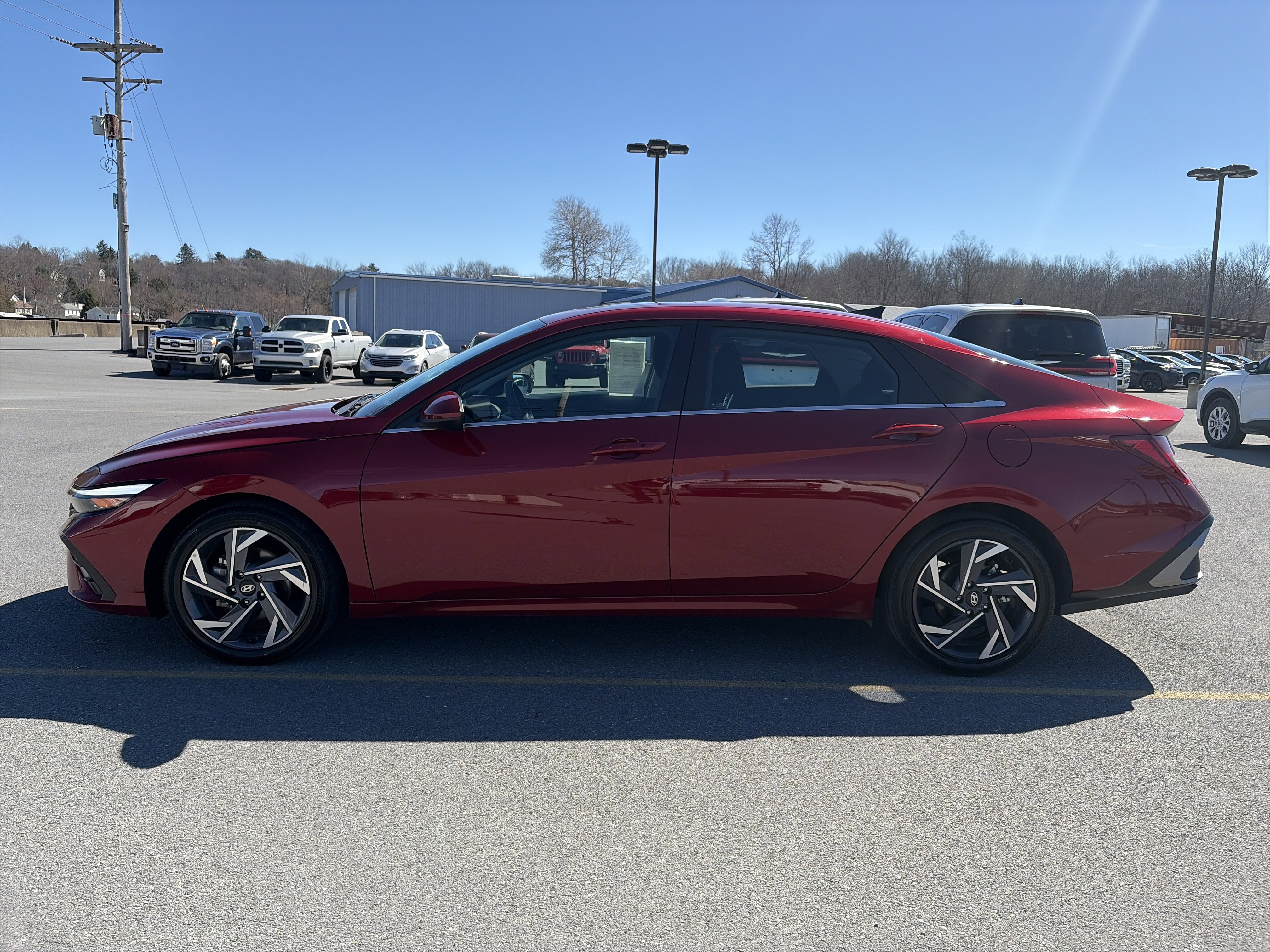 Used 2025 Hyundai Elantra SEL image 7