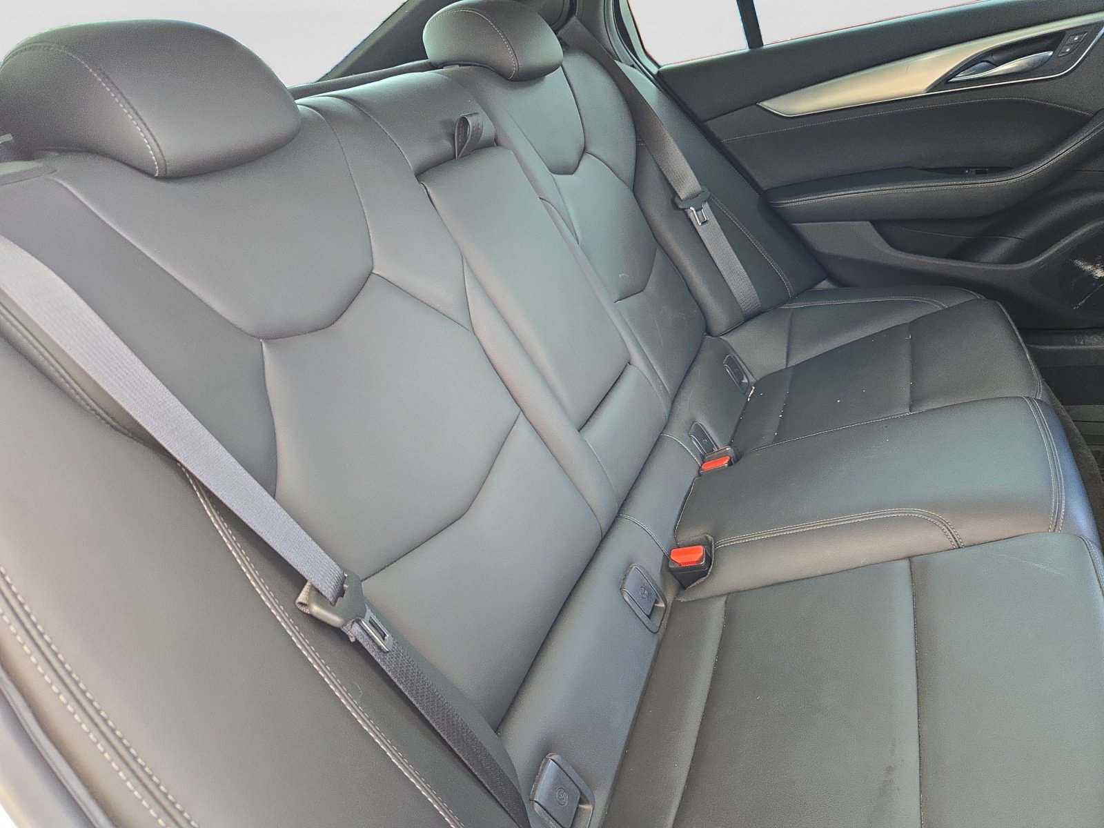 Used 2023 Cadillac CT5 Luxury w/ Cold Weather Package RWD image 17