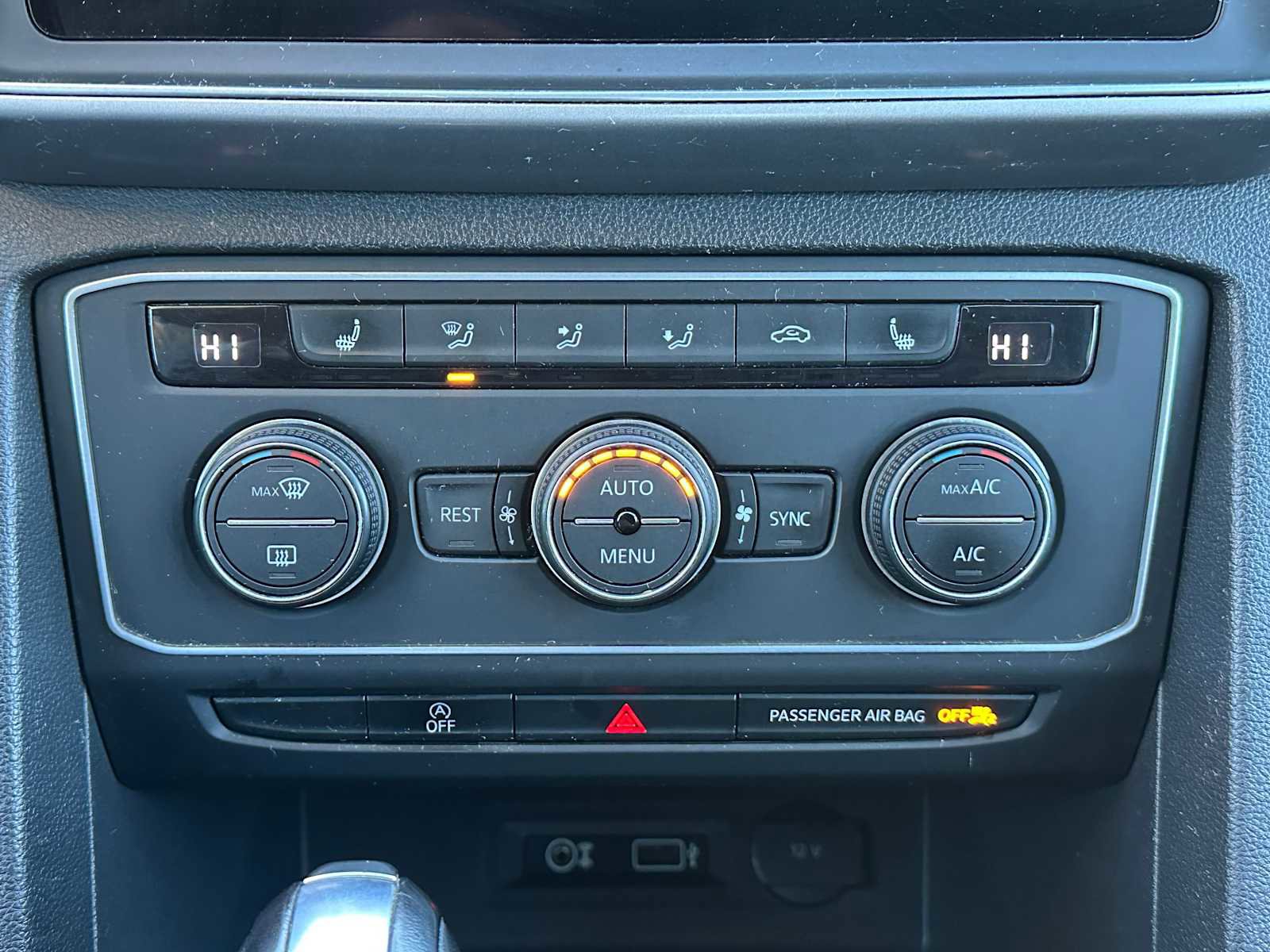 Used 2019 Volkswagen Atlas SE image 26