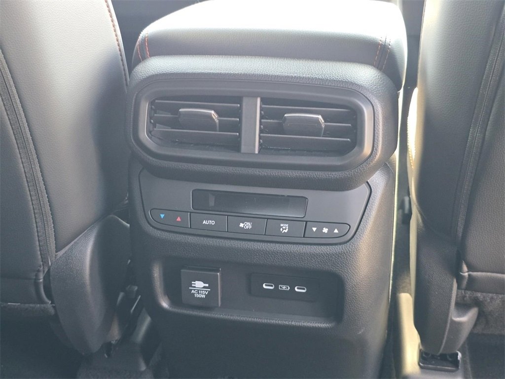 New 2025 Honda Pilot TrailSport image 25