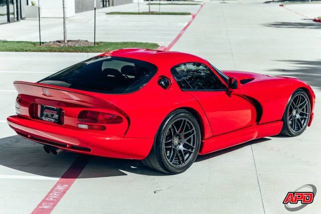 Used 1997 Dodge Viper GTS RWD image 36