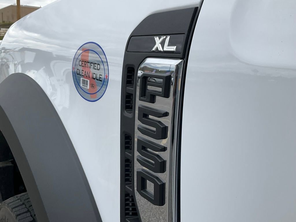 New 2026 Ford F550 4x4 Regular Cab Super Duty image 23