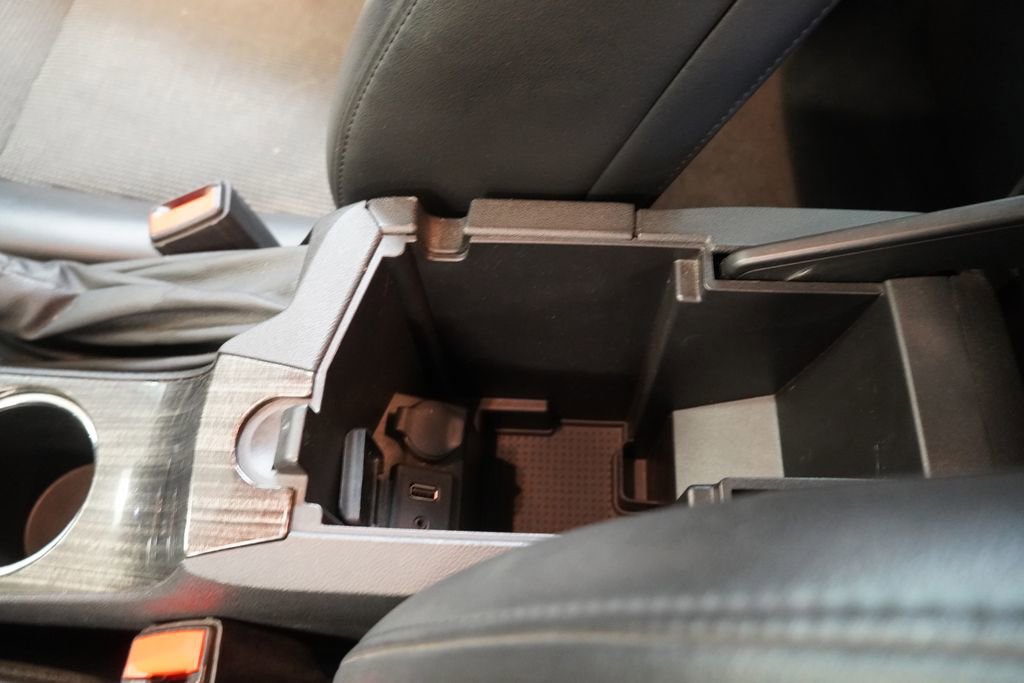 Used 2015 Chevrolet Malibu LT w/ Power Convenience Package FWD image 23