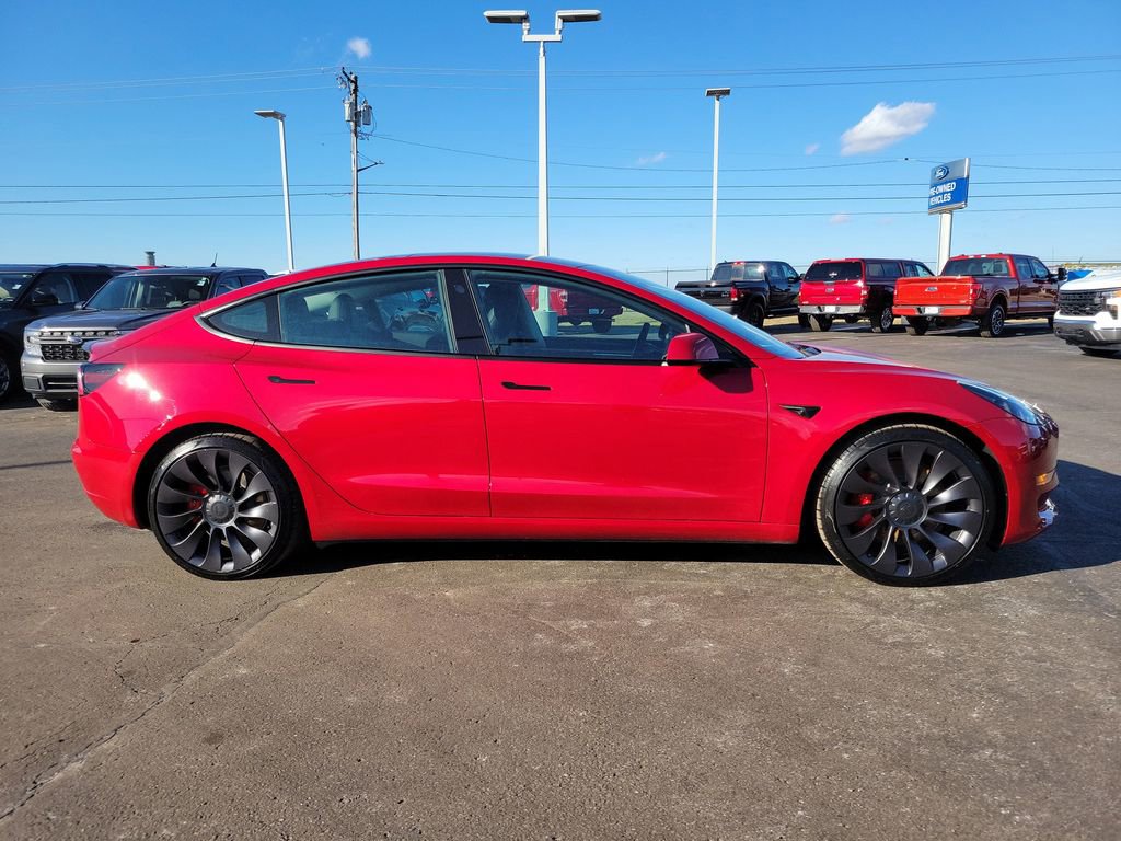 Used 2022 Tesla Model 3 Performance image 3