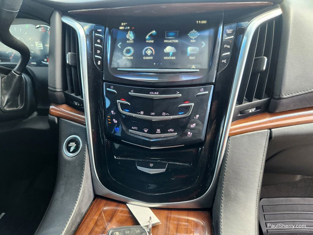 Used 2019 Cadillac Escalade ESV image 37