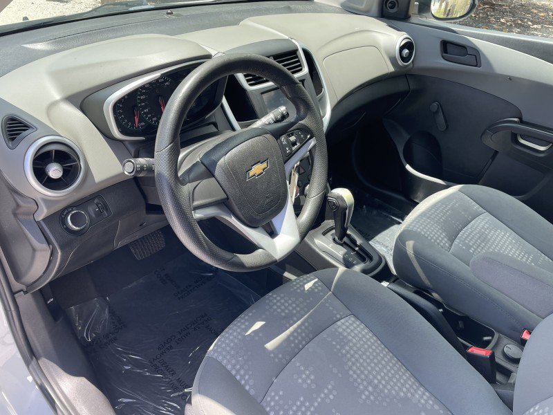 Used 2019 Chevrolet Sonic LT FWD image 10