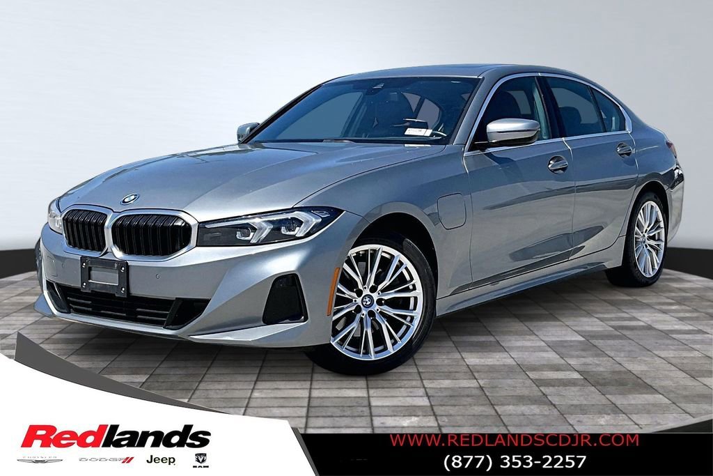 Used 2024 BMW 330e RWD image 1