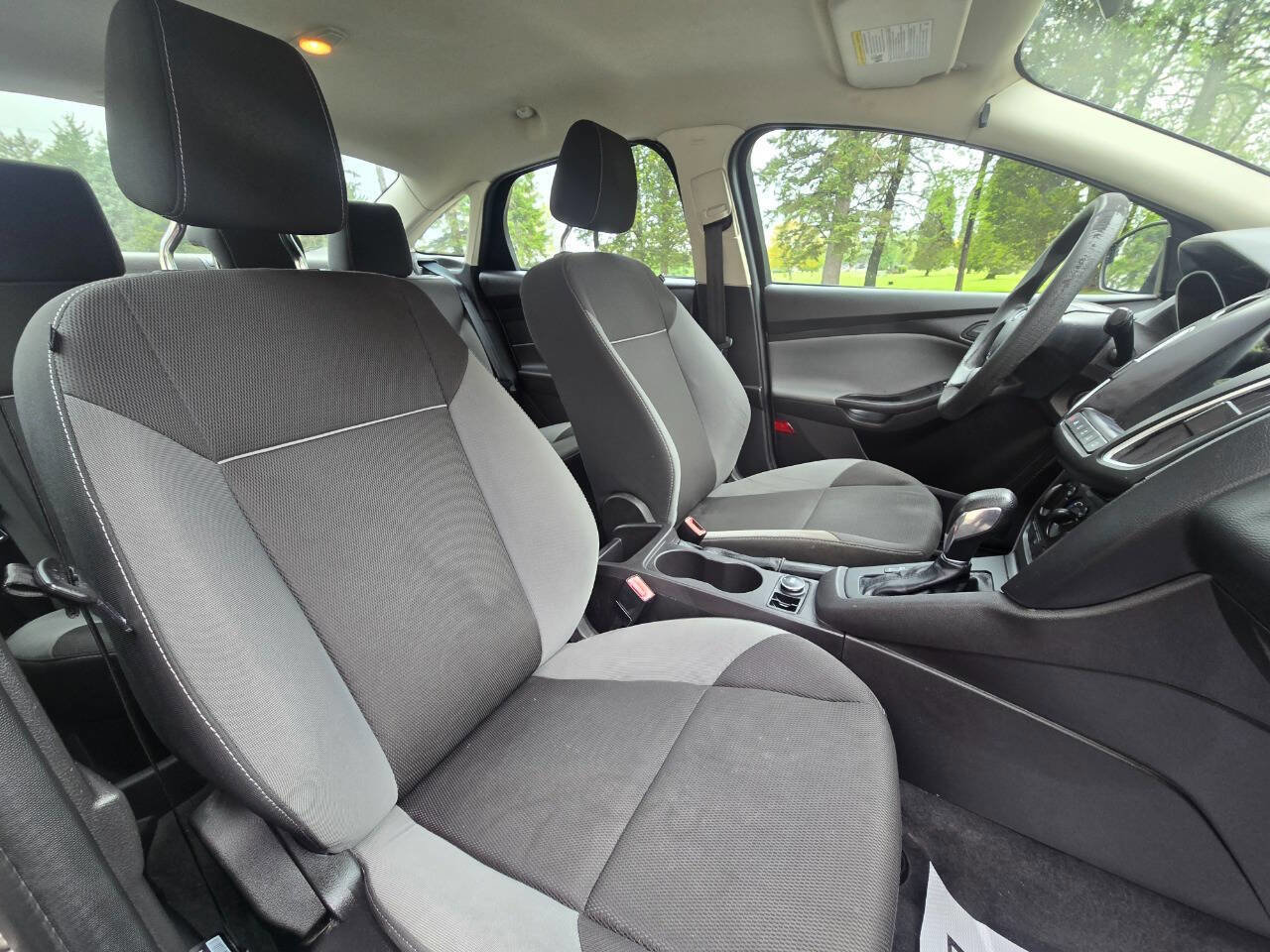 Used 2012 Ford Focus S FWD image 27