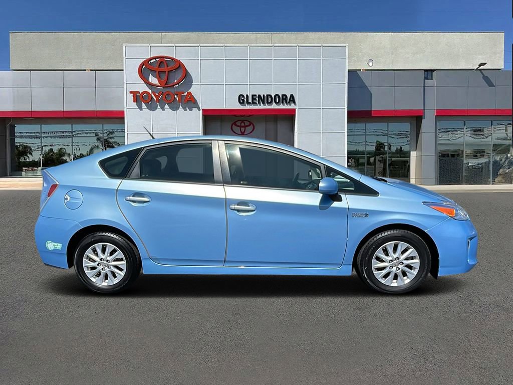 Used 2012 Toyota Prius Prime Plug-In Hybrid FWD image 2