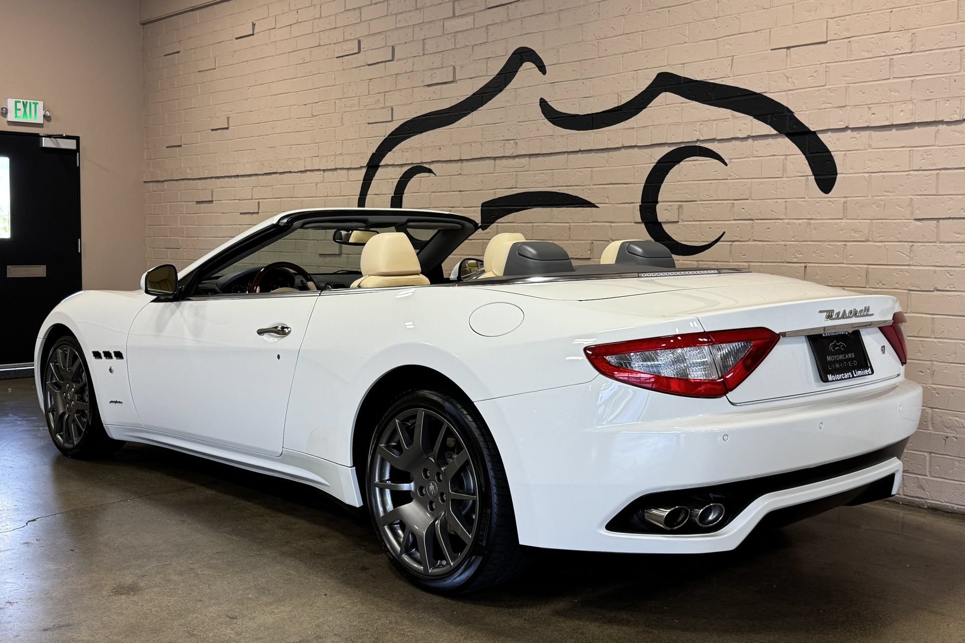 Used 2011 Maserati GranTurismo Convertible RWD image 15