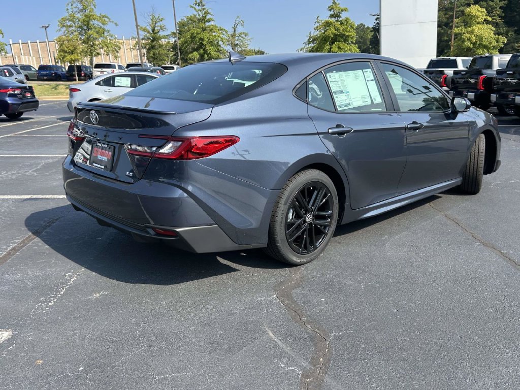 New 2026 Toyota Camry SE w/ Convenience Package FWD image 3