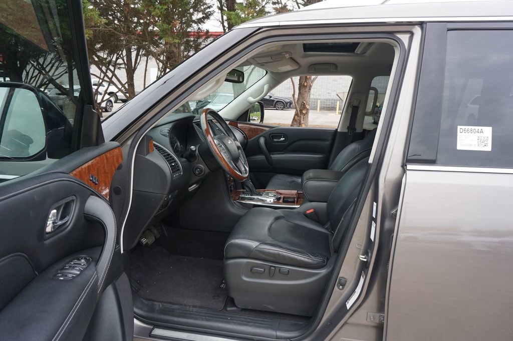 Used 2019 INFINITI QX80 Luxe RWD image 2