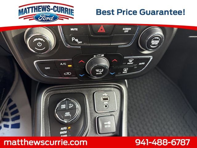 Used 2017 Jeep Compass Trailhawk w/ Leather Interior Group image 19
