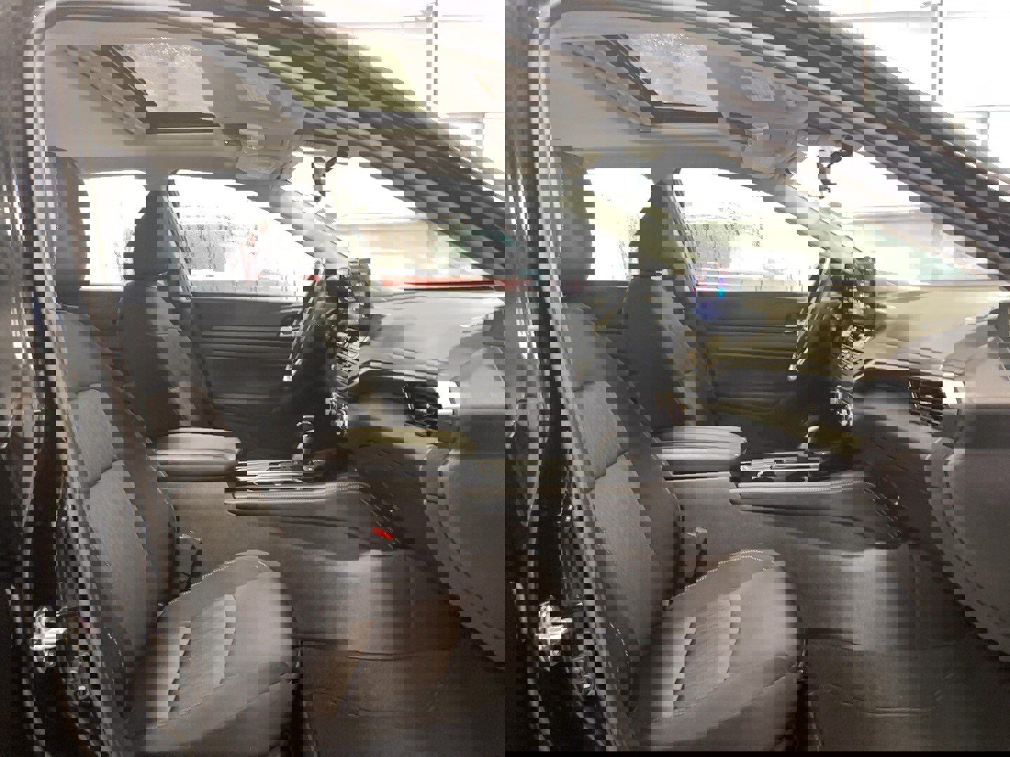 Used 2024 Nissan Altima 2.5 SV w/ SV Premium Package image 21