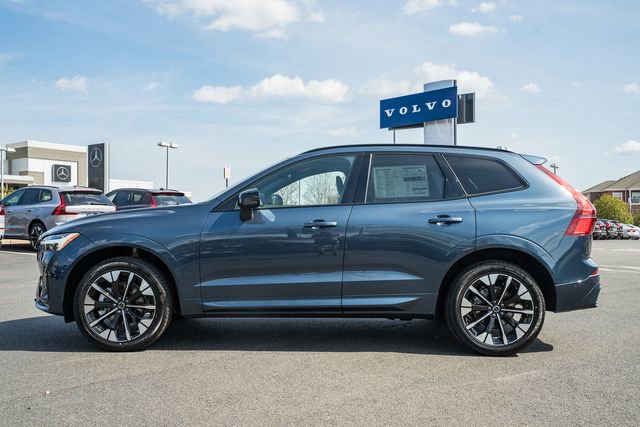 New 2026 Volvo XC60 B5 Plus w/ Climate Package image 4