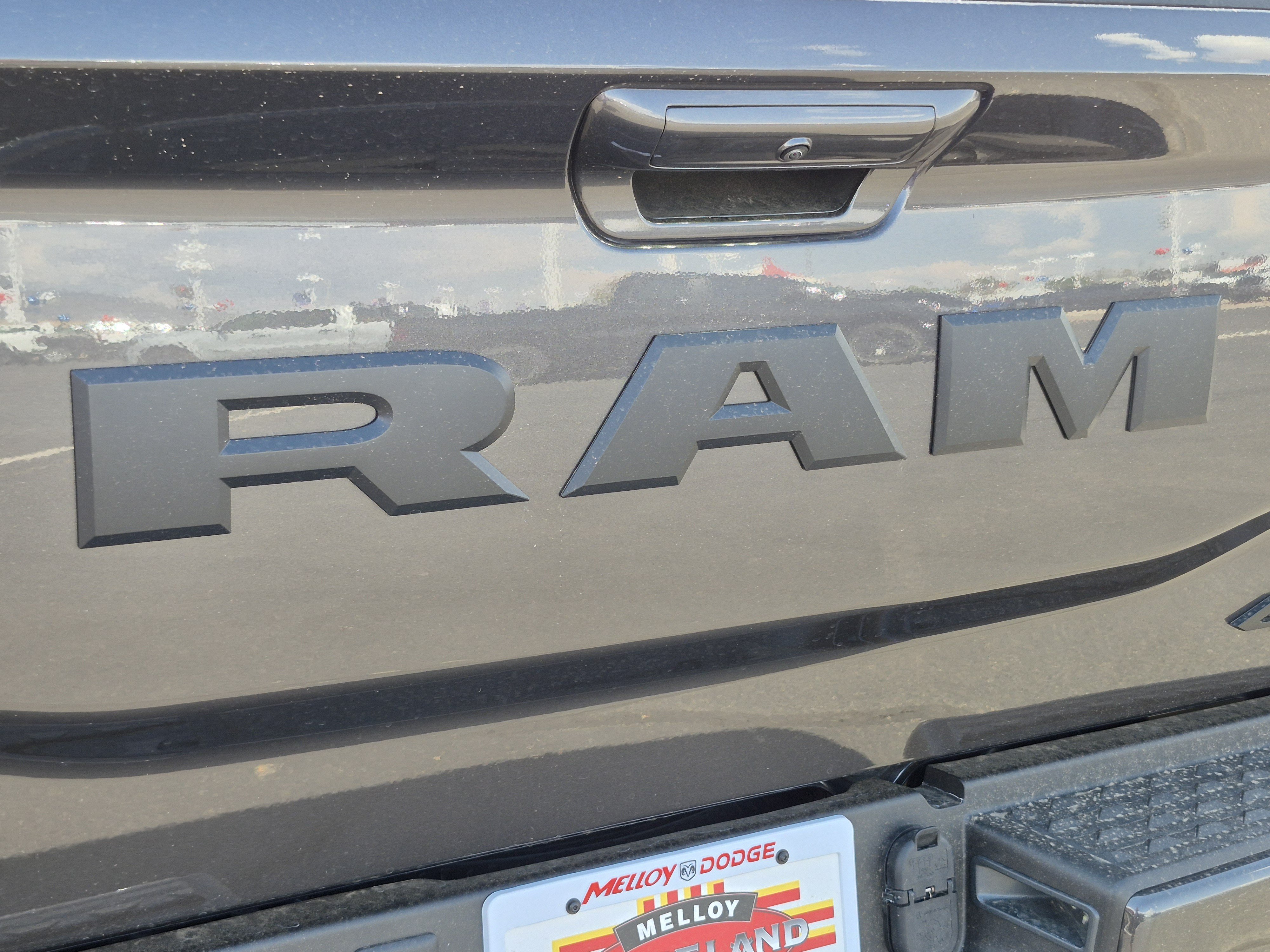 New 2026 RAM 2500 Laramie w/ Night Edition AWD/4WD image 28