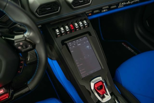 Used 2023 Lamborghini Huracan EVO RWD image 21