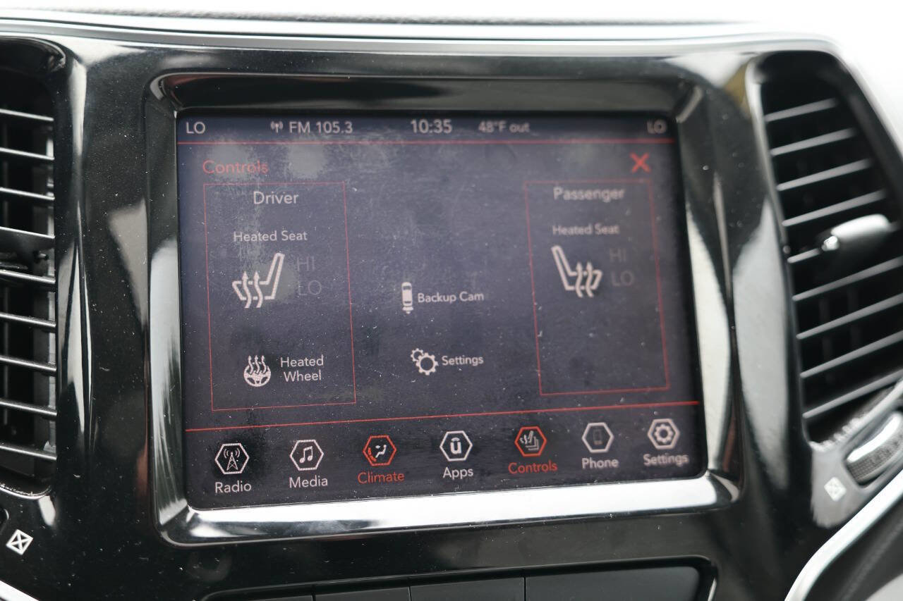 Used 2019 Jeep Cherokee Limited image 26