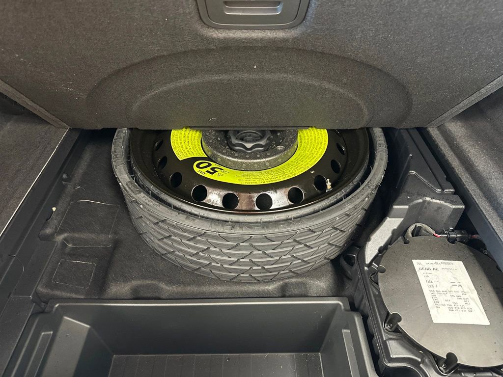 Used 2019 Audi e-tron Prestige w/ Prestige Package image 32