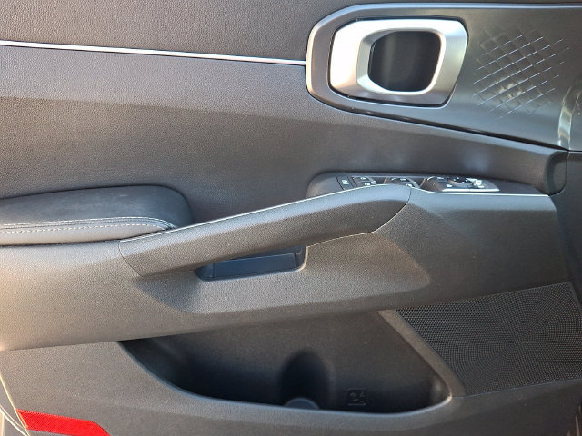 Certified 2023 Kia Sorento S w/ Panoramic Sunroof Package FWD image 15