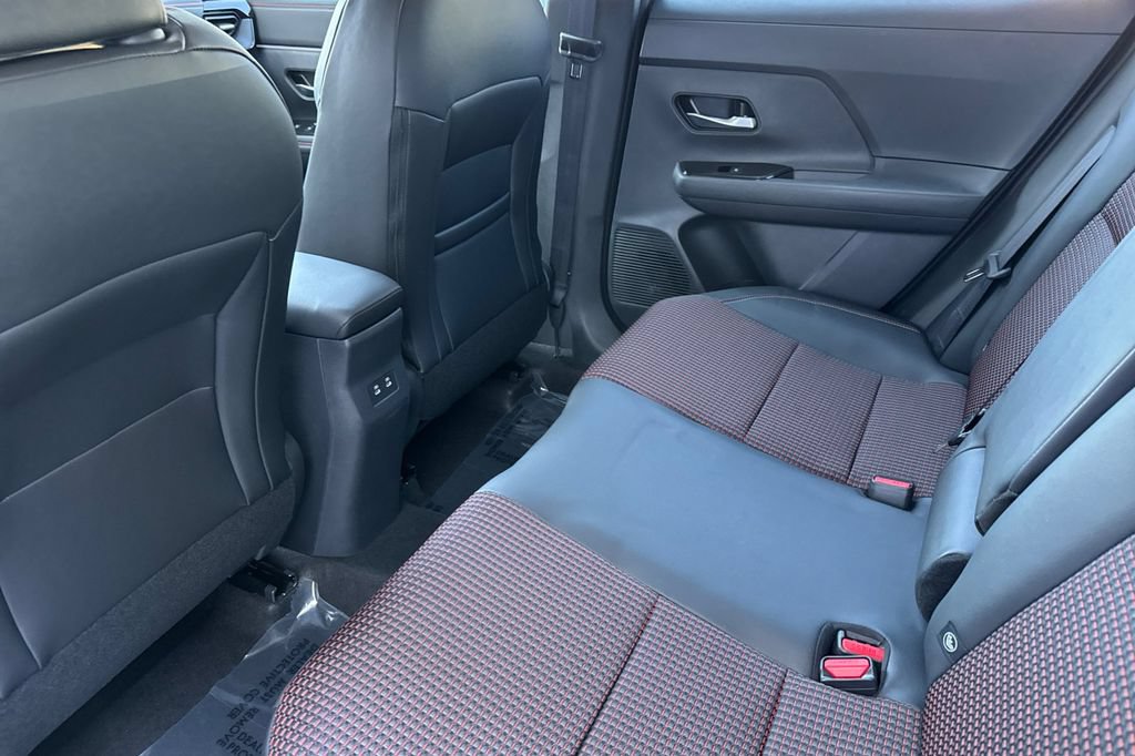 New 2027 Nissan Kicks SR AWD/4WD image 9