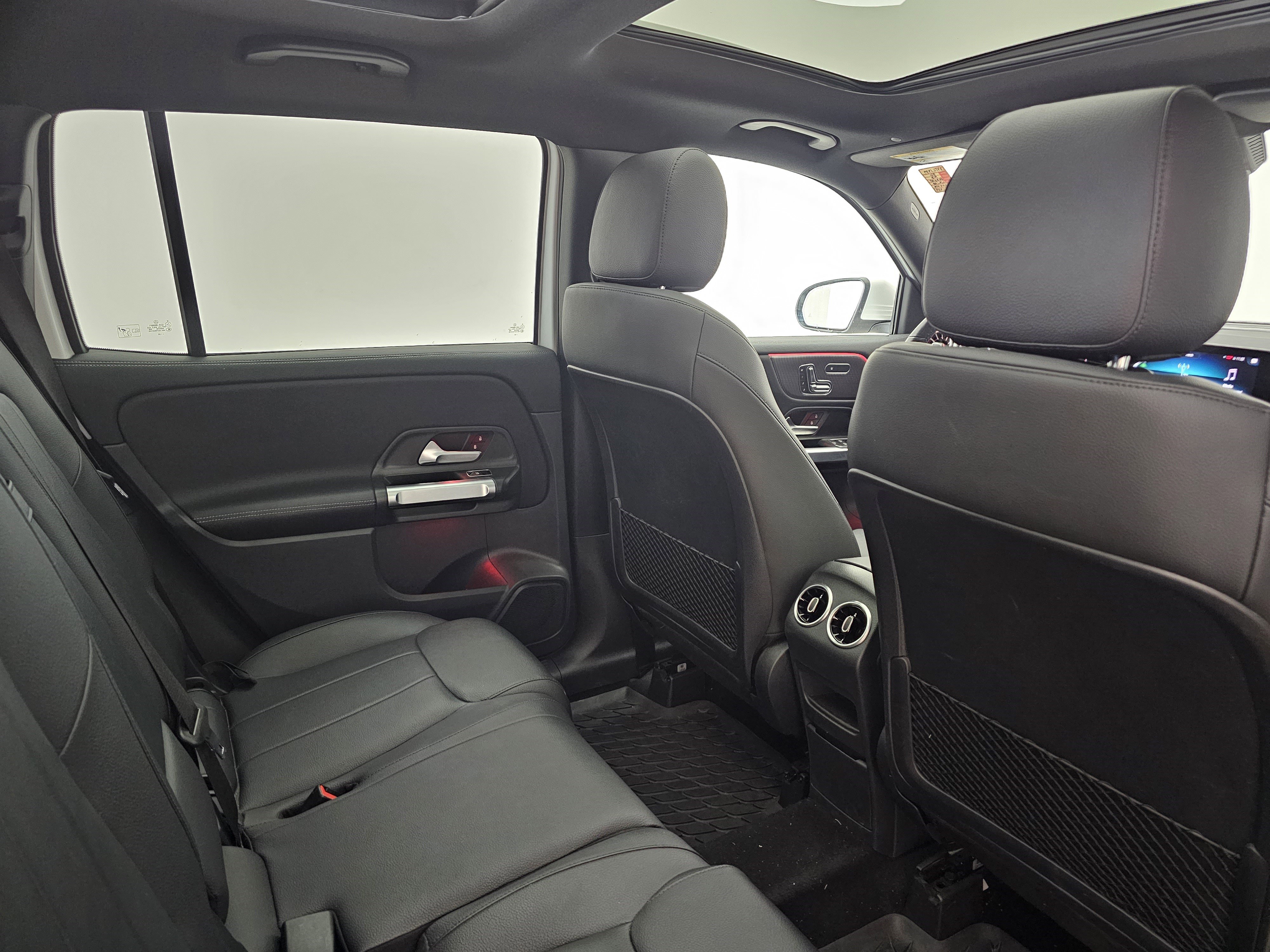 Certified 2022 Mercedes-Benz GLB 250 4MATIC image 19