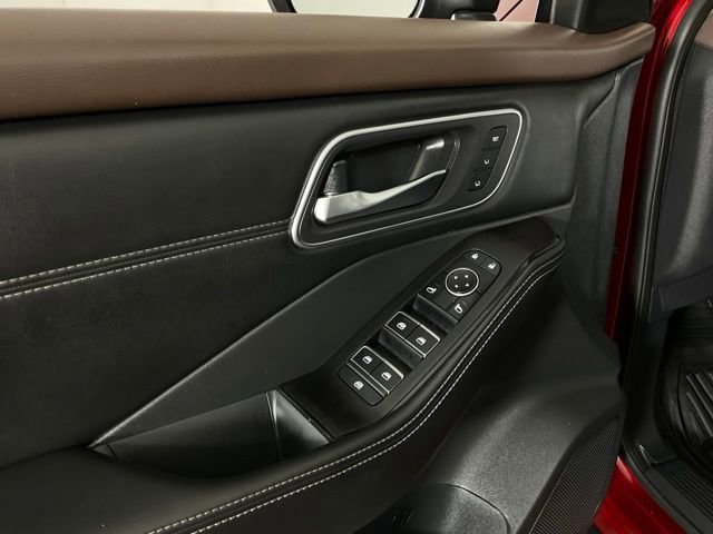 Used 2021 Nissan Rogue SL image 26