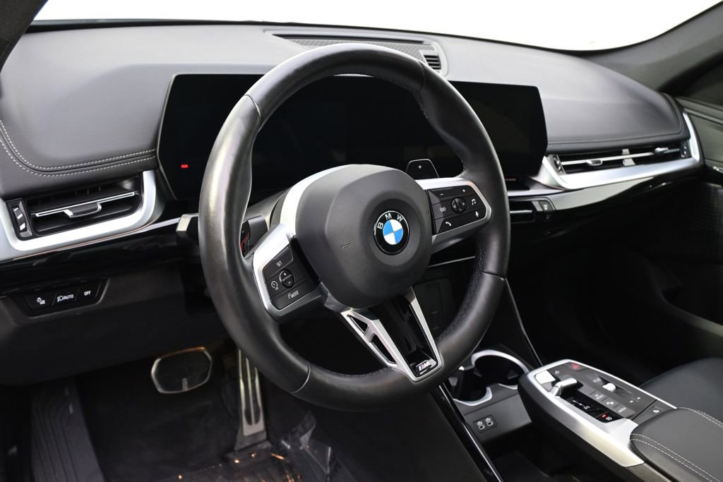 Used 2025 BMW X1 xDrive28i w/ M Sport Package AWD/4WD image 11