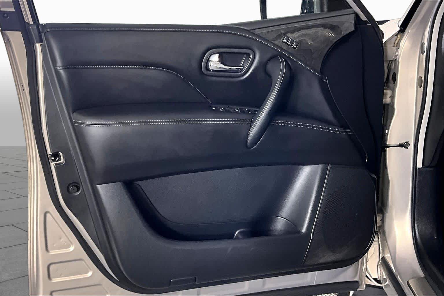 Used 2022 INFINITI QX80 Luxe w/ Cargo Package RWD image 20