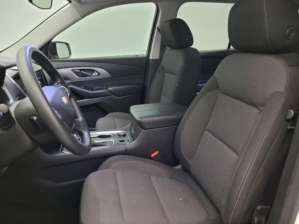 Used 2020 Chevrolet Traverse LS image 17