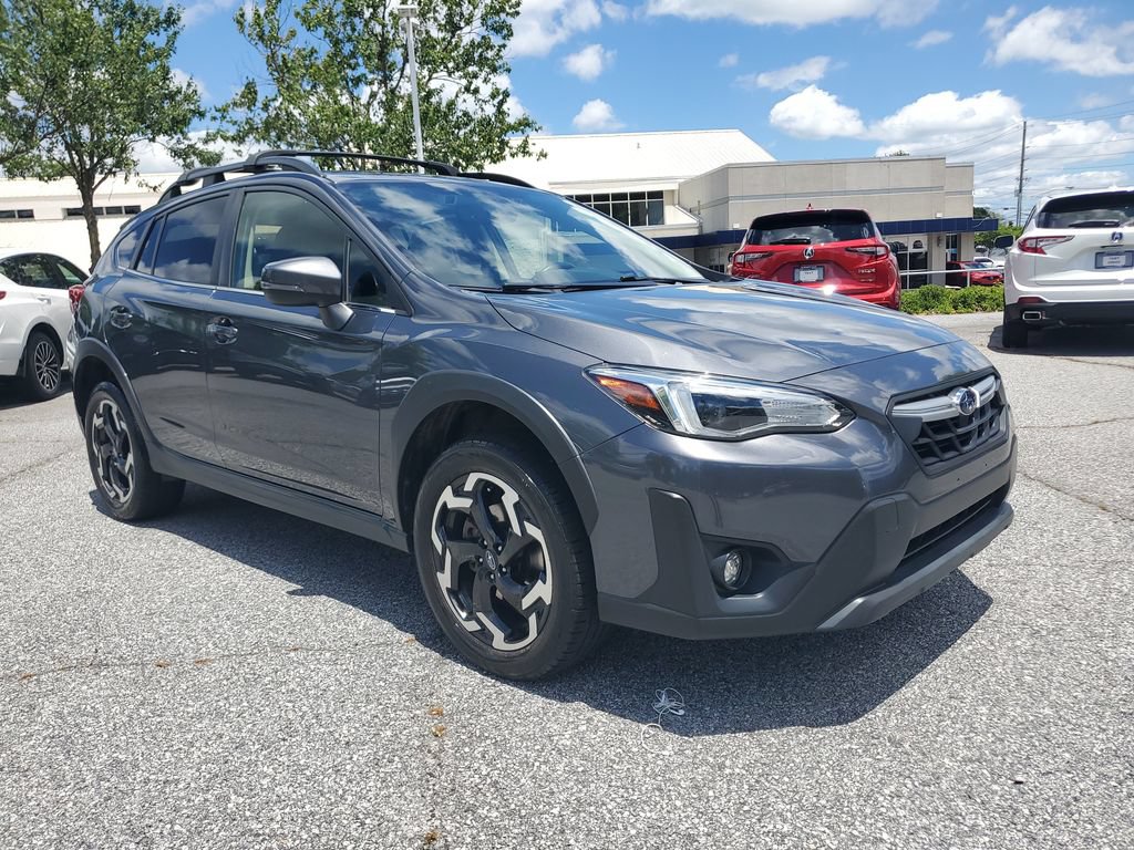 Used 2022 Subaru Crosstrek 2.5i Limited w/ Moonroof Package 1 AWD/4WD image 3