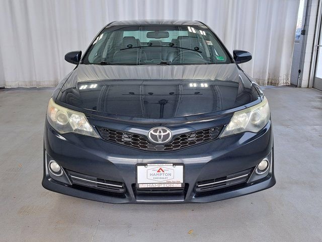 Used 2012 Toyota Camry SE w/ Leather Pkg image 3