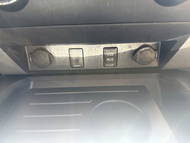 Used 2017 Toyota Tundra Limited w/ Limited Premium Package AWD/4WD image 32