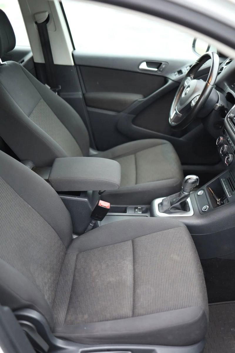 Used 2017 Volkswagen Tiguan S image 47
