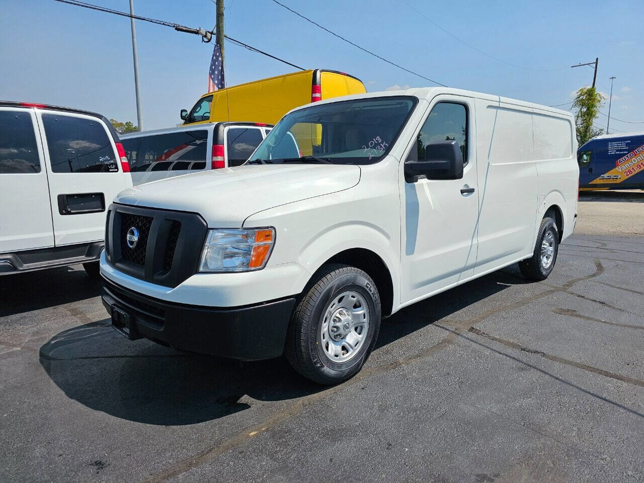Used 2018 Nissan NV 2500 SV image 28