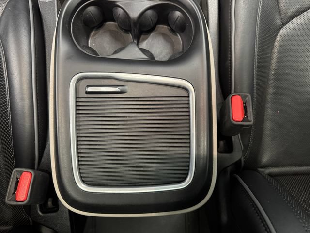 Used 2019 Chrysler Pacifica Limited FWD image 16