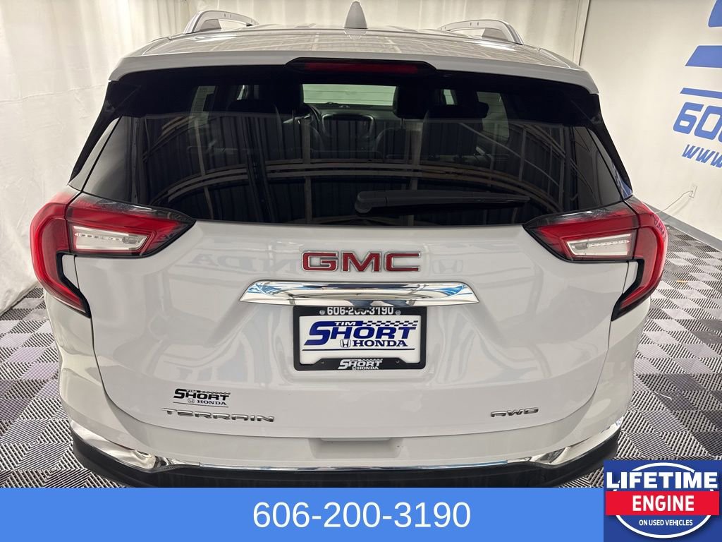 Used 2024 GMC Terrain SLT image 8