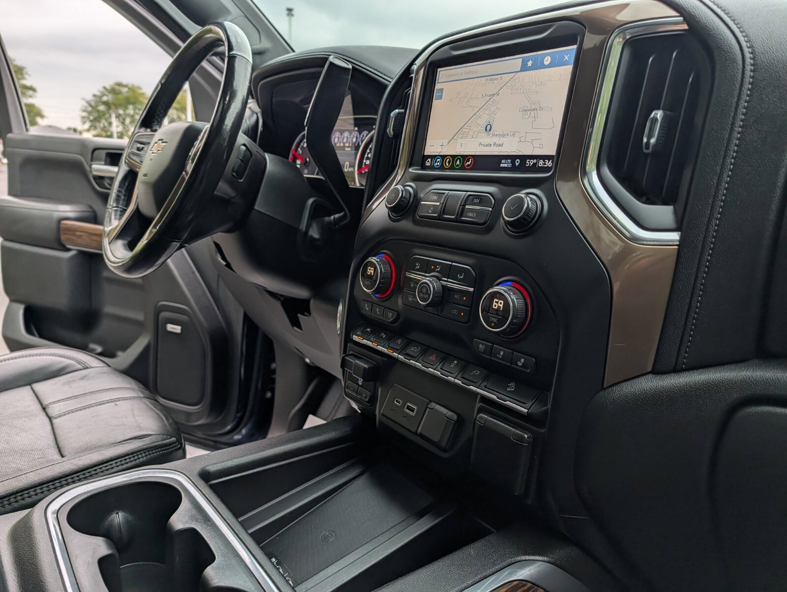 Used 2019 Chevrolet Silverado 1500 High Country AWD/4WD image 32