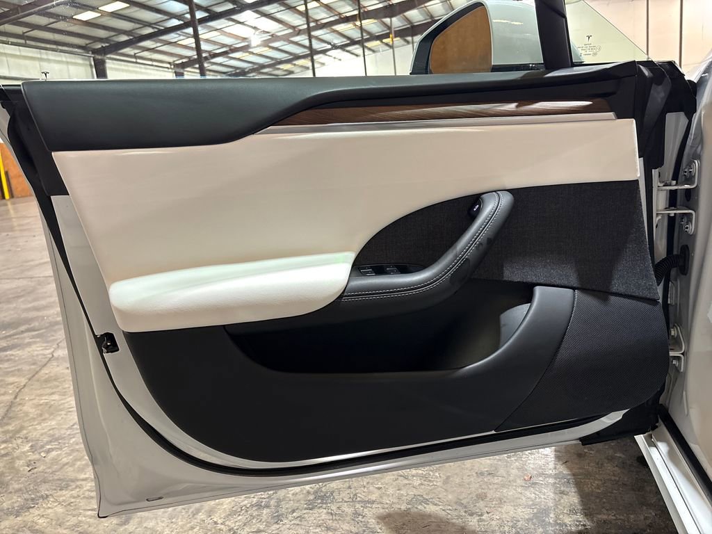 Used 2021 Tesla Model S Long Range image 10