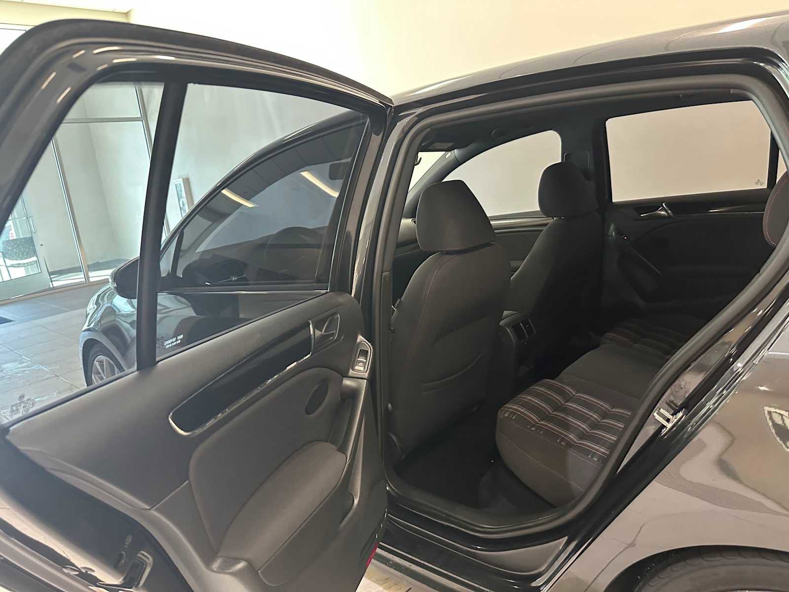 Used 2013 Volkswagen GTI w/ Convenience Package image 25