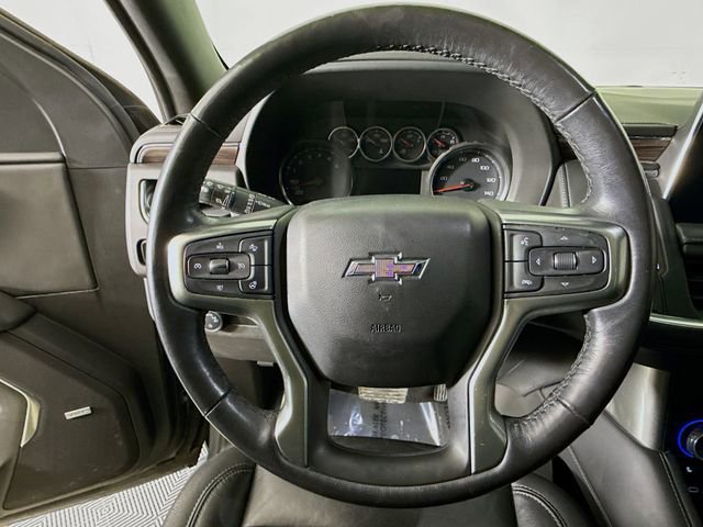 Used 2021 Chevrolet Suburban Z71 w/ Luxury Package image 14