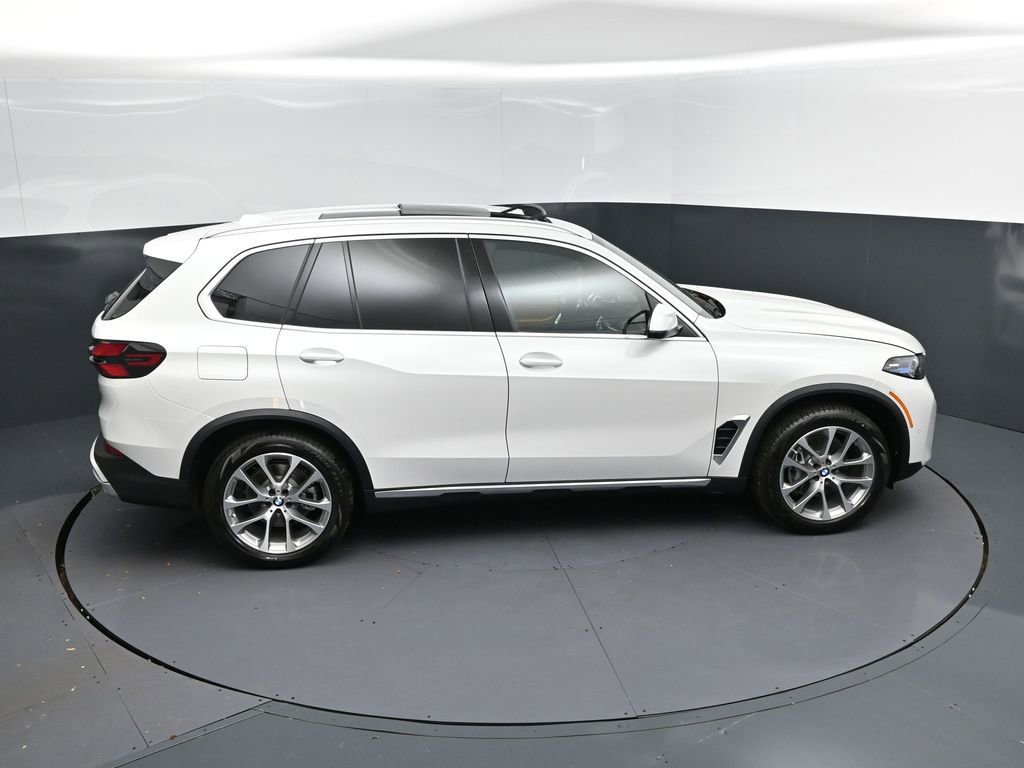New 2026 BMW X5 xDrive40i w/ Climate Comfort Package AWD/4WD image 35