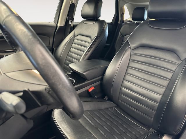 Used 2015 Ford Edge SEL w/ Equipment Group 201A AWD/4WD image 9