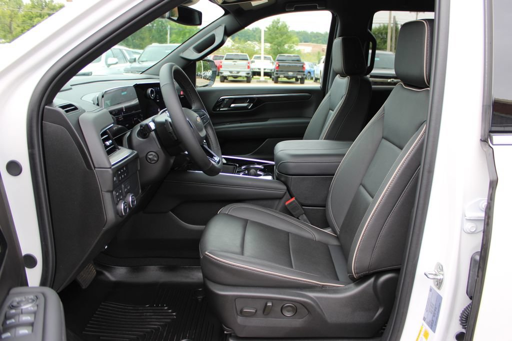 Certified 2025 Chevrolet Tahoe Premier AWD/4WD image 13