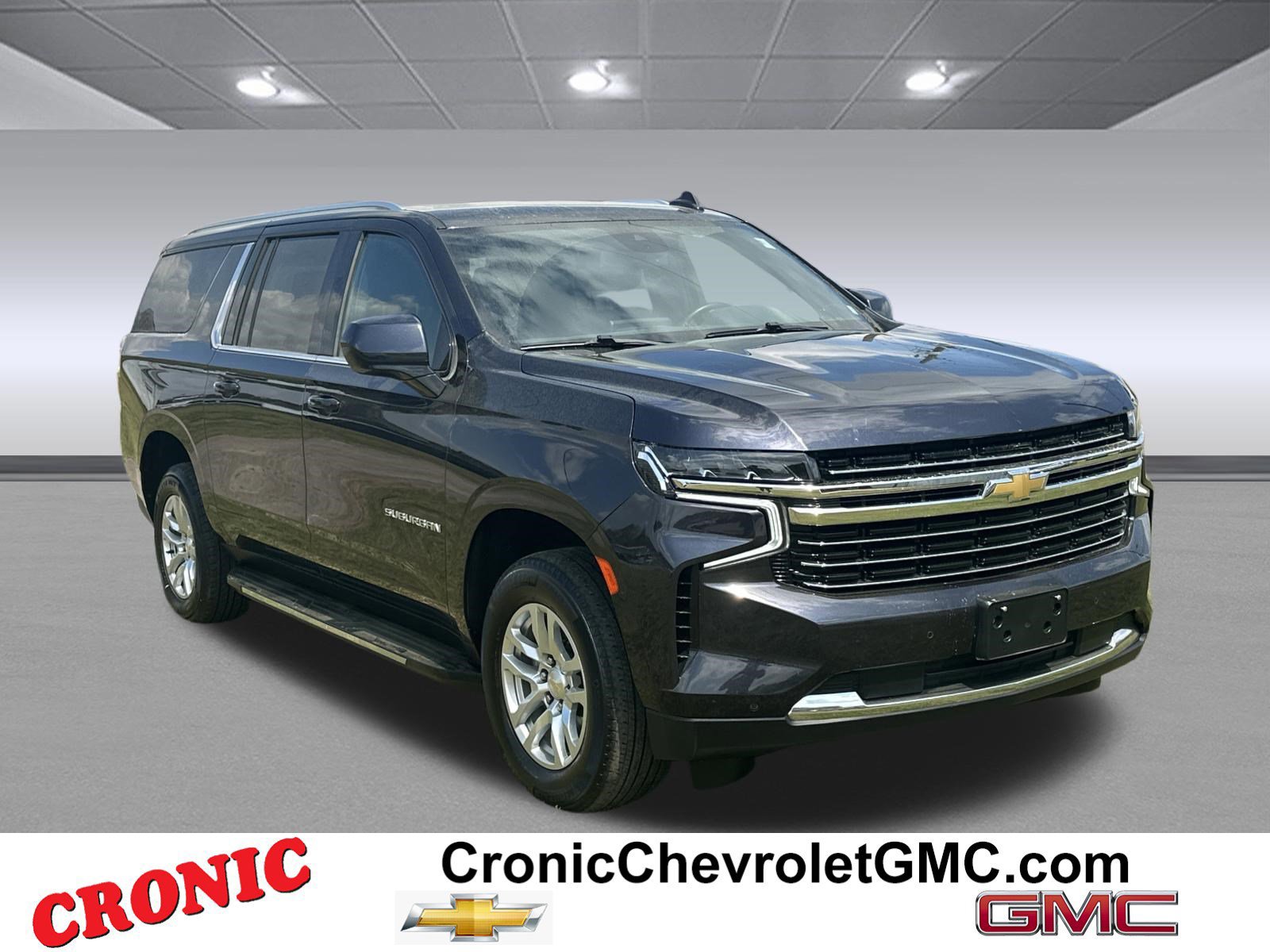 Used 2024 Chevrolet Suburban LT image 1